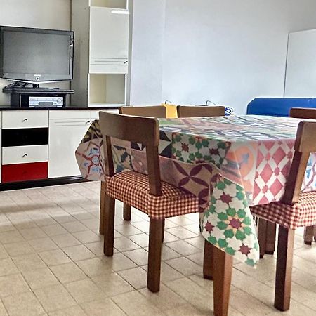 Urban Apartment 65 Alghero Bagian luar foto
